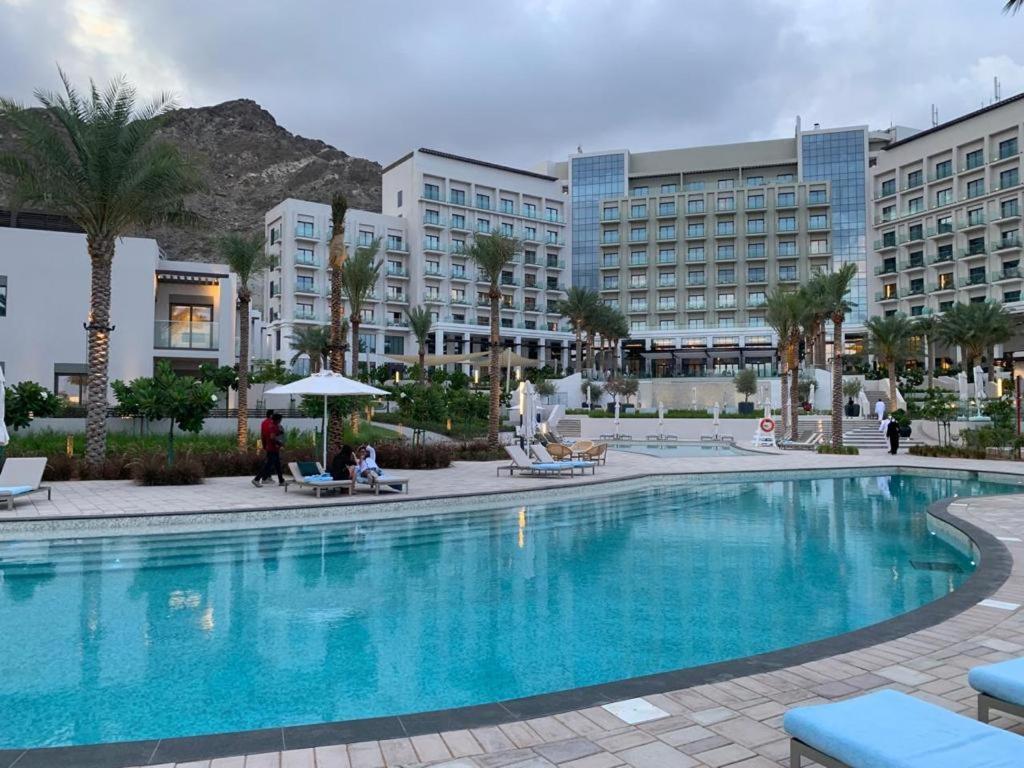 Ocean Mountain View Apartment At The Address Fujairah Exterior foto